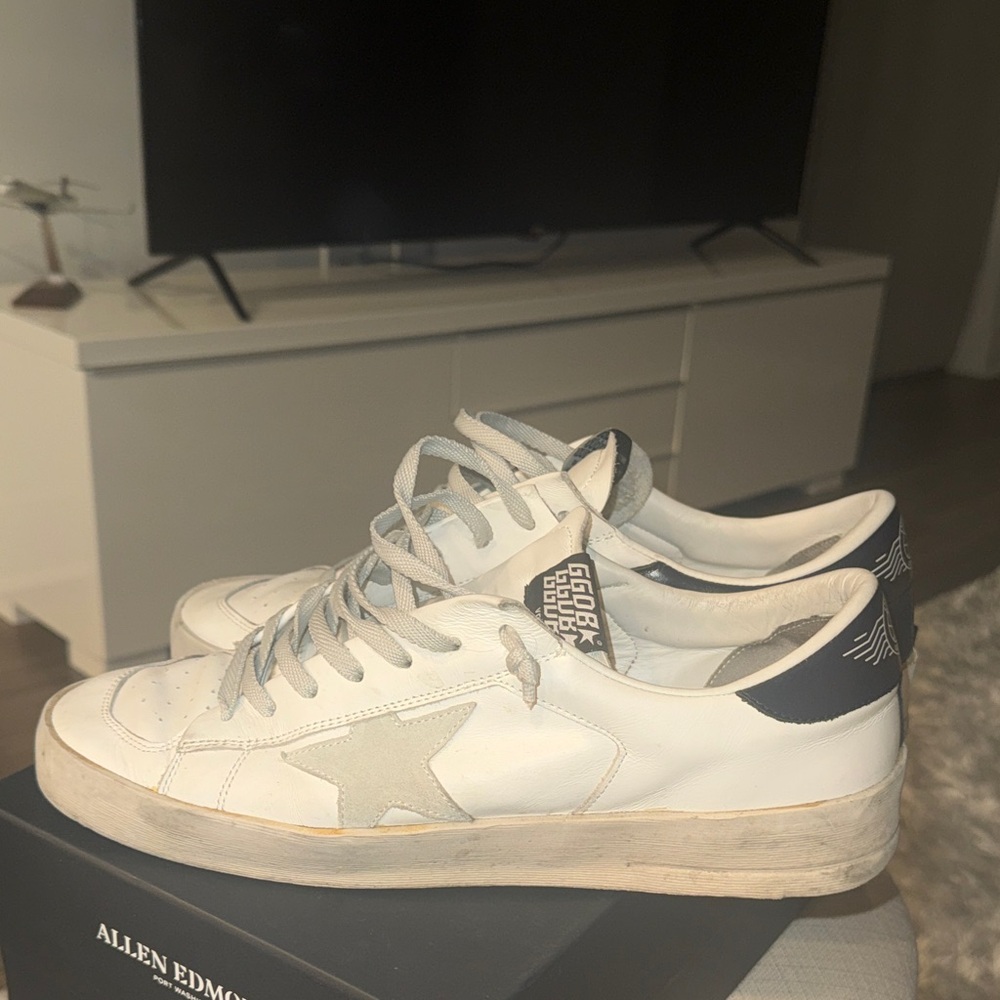 Golden Goose Men's White and Gray Star Sneakers